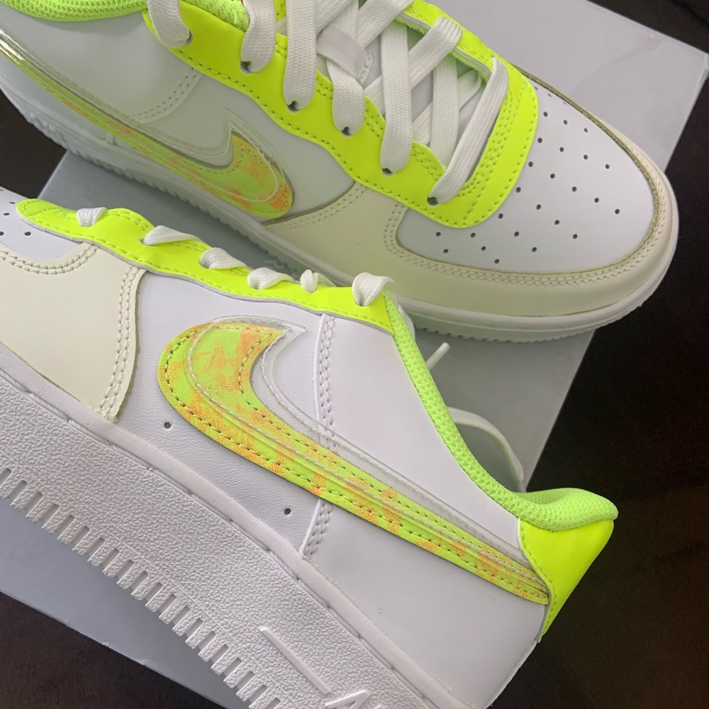 5.5Y — Nike AF1 Low LV8 (GS)